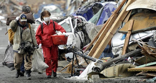 Alerta por la aparici&oacute;n de humo en uno de los reactores de la planta de Fukushima