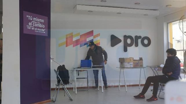 Causa Tavi Celis: Allanan oficinas de Adultos Mayores y sede del PRO