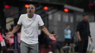 En un marco de idas, vueltas, y cambios permanentes, la dupla Orsi-Gómez no encuentra señales ni huellas de rumbo en Newells.&nbsp;