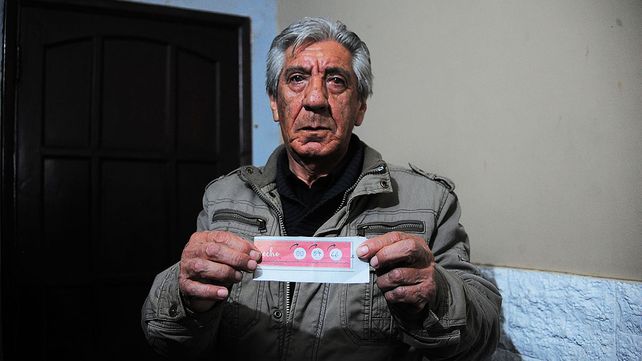 Francisco llen&oacute; el cup&oacute;n del diario con sus n&uacute;meros del DNI.&nbsp;