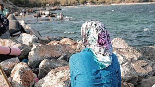 Grecia busca sobrevivientes tras el naufragio de migrantes