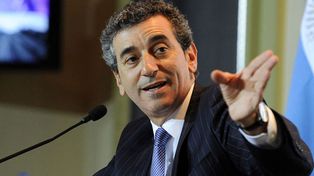 Randazzo se mostró con trabajadores ferroviarios en medio de  los rumores sobre su candidatura