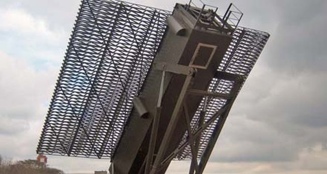 Despliegan aviones de combate y un radar para vigilar el norte del pa&iacute;s
