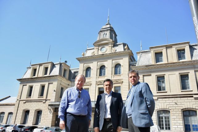 Nueva sede. El edificio de origen ferroviario y ubicado en Juan Manuel de Rosas y 27 de Febrero se pensó como el lugar para una Agencia Federal de Investigaciones