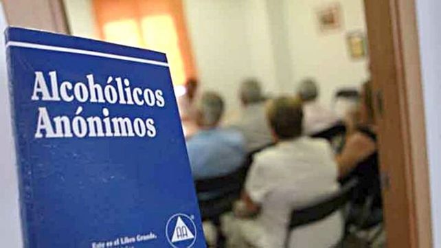 Invitan a una reunión abierta y gratuita de Alcohólicos Anónimos en Rosario 