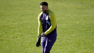 Fatura está listo. El arquero canalla volverá a estar bajo los tres palos, contra Inter de Porto Alegre.