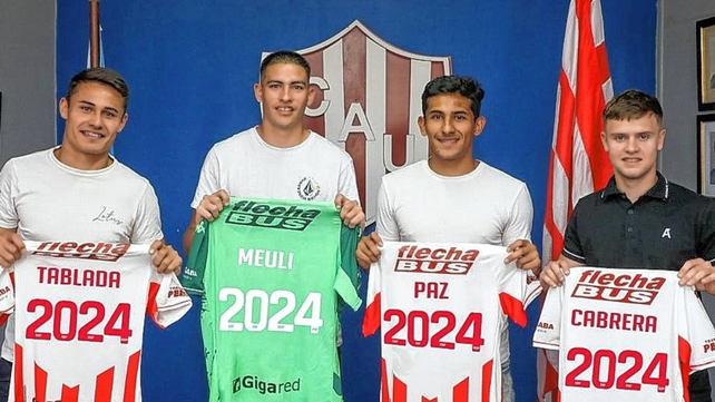 Unión le realizó el primer contrato a cuatro juveniles Unión le realizó el primer contrato a cuatro juveniles