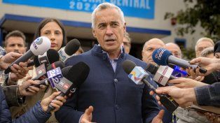 Un populista de extrema derecha se metió en la segunda vuelta en Rumania