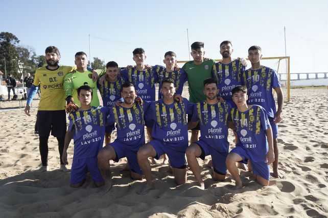 Estuvo muy cerca. Central disputó un partido de promoción para ascender a la A pero cayó con Huracán. 