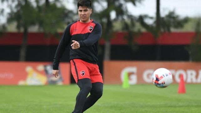 Jonatan Cristaldo, durante un entrenamiento en Bella Vista.
