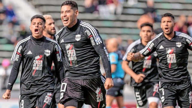 Lázaro Romero lleva 10 goles en la presente temporada con Riestra.
