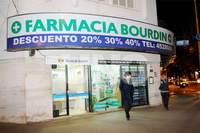 Milagro de vida: dio a luz a su beba en una farmacia