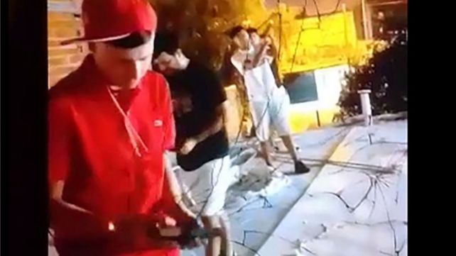 Para Fiscalía el muchacho de remera roja es Dylan Tomás Baldon