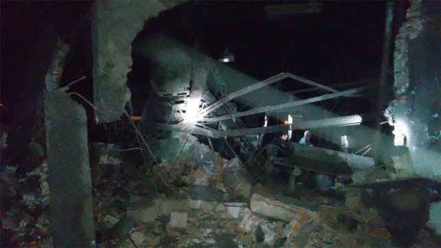 Dos trabajadores resultaron con quemaduras tras una explosión en una fábrica del Parque Industrial de Paraná. Bomberos actuaron en el lugar&nbsp;