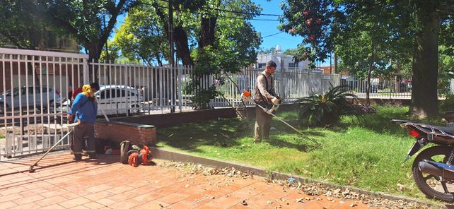 El FAE trabaja para dejar en condiciones a distintas escuelas públicas de la ciudad