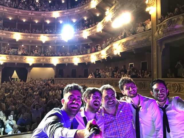 Moldavsky luego de una función a sala llena en el teatro El Círculo