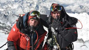 Siete argentinos logran la hazaña de alcanzar la cumbre en el monte Everest