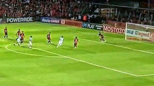 Polémica en Colón-Racing de Córdoba: ¿fue pase atrás de Lértora a Paredes?