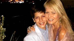 Operan de un tumor al hijo menor de Carlos Menem