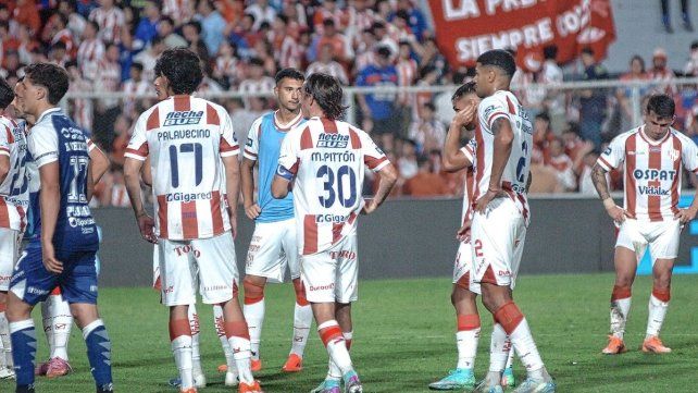 Unión mostró dificultades cada vez que jugó en el 15 de Abril.