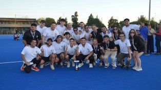 Además del trofeo, Estudiantes se trajo desde Rosario la clasificación a la edición 2026 de la Liga Nacional.