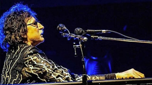 Charly García con pronóstico reservado por una quemadura