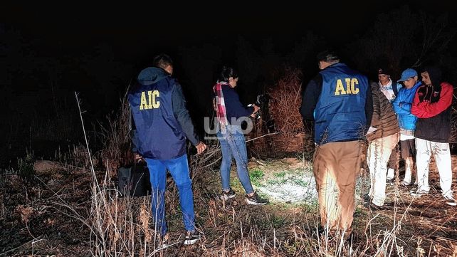 Vecinos de Recreo hallaron un féretro que contenía restos humanos.