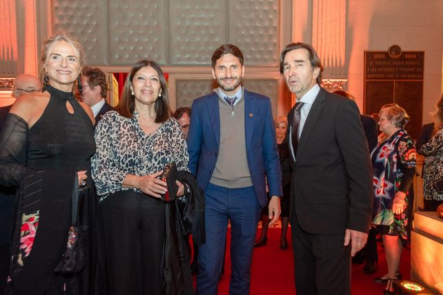 Claudia Sabattini, Clara García, Maximiliano Pullaro y Guido Martínez Carbonell