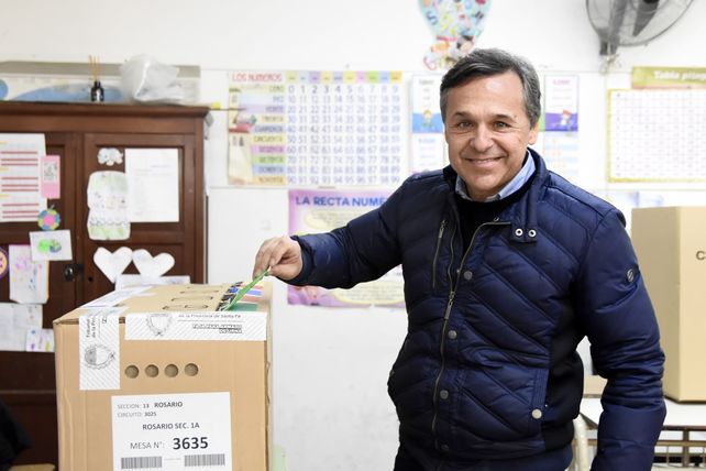 Giuliano: La participación de la gente es el  combustible de la democracia