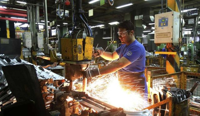 Crisis económica: la provincia de Santa Fe perdió 15.000 puestos registrados y más de 2.000 empresas desde 2023 Crisis económica: la provincia de Santa Fe perdió 15.000 puestos registrados y más de 2.000 empresas desde 2023
