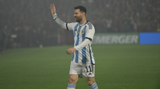 Lionel Messi llegó al país y esta tarde entrenará con la selección argentina