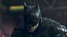 Robert Pattinson se calzó el traje del Caballero Oscuro en la nueva película de The Batman. Robert Pattinson se calzó el traje del Caballero Oscuro en la nueva película de The Batman.