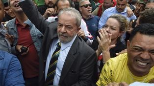 tocado. El ex presidente Lula &nbsp;ante el tribunal federal de Curitiba.
