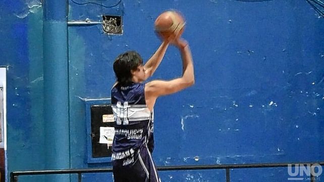 El Torneo Mixto de básquet sigue su curso con muchos partidos por día.