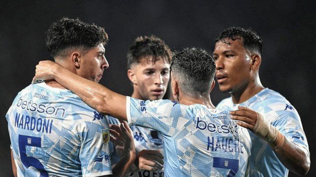 Racing ante el Canalla este domingo.