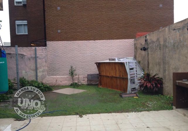Terrible temporal de lluvia y viento generó graves destrozos en Paraná