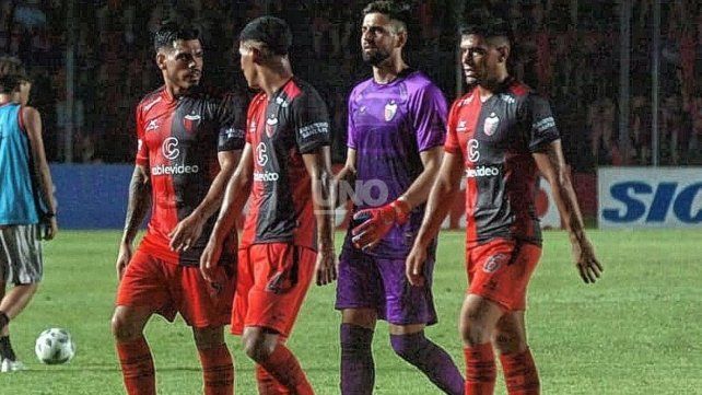 Algunos de los jugadores que no seguirán en Colón.