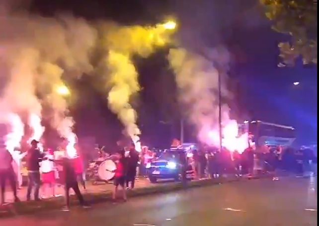 Los videos, las fotos y las repercusiones por el banderazo de Newells tras la detención de más de 100 hinchas