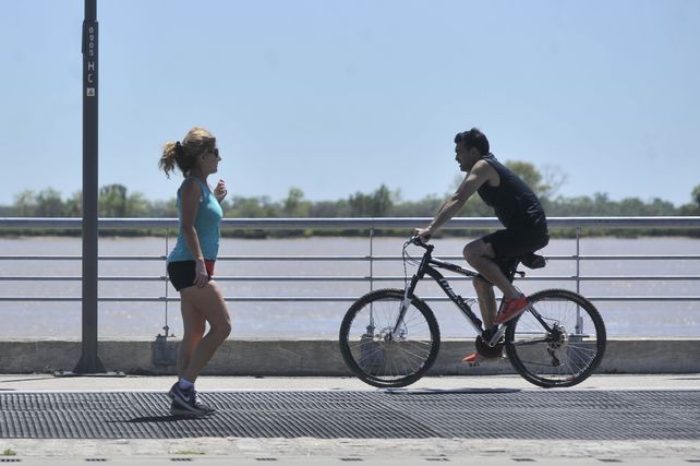 Otra jornada de calor con máxima de 34 grados y alerta amarillo para Rosario y alrededores