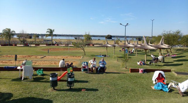Operadores confían en una buena temporada con más visitantes extranjeros durante el receso invernal. Uruguay adelantó vacaciones y arrancan el lunes.&nbsp; 