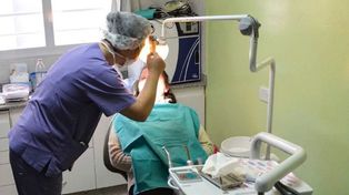 Por falta de pago, odontólogos suspendieron la atención a afiliados de Pami en Rosario