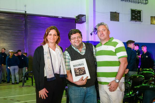 María Celeste Arena Videguren,  Victor Oliveira y Andrés Herrera
