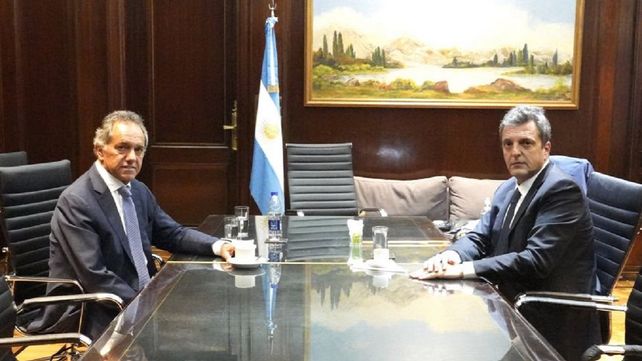 Sergio Massa analizó con Scioli la agenda de transición en Producción