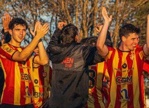 Neuquen goleó y se acerca a un nuevo título en la Liga Paranaense
