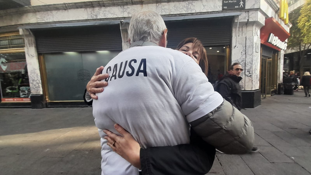 Saúl Perman repartió abrazos en Córdoba y San Martín. Quiero ser presidente de la Nación