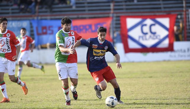 Central Córdoba. Cristián Sánchez jugando en la temporada 2016 con camiseta de los azules de Tablada