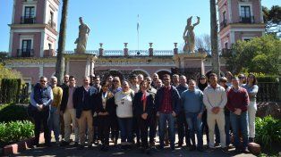 El pasado 26 de agosto se formó la Comisión Normalizadora de Licenciados y Técnicos de Higiene, Seguridad y Salud Ocupacional de Entre Ríos. El encuentro, que tuvo lugar en el Palacio San José de Concepción del Uruguay, proclamó la asunción del primer Consejo Directivo del flamante Colegio Profesional.&nbsp;