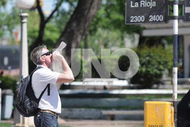 Lunes feriado con una jornada primaveral y a pleno sol en la ciudad