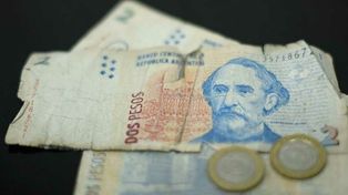 Los billetes de 2 pesos dejarán de circular en mayo del año entrante