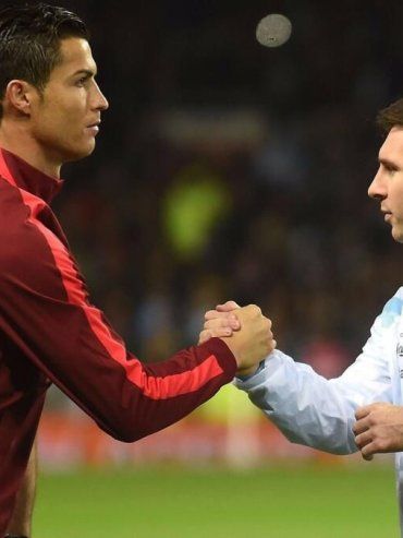 Cristiano Ronaldo acompañó a Messi tras la muerte de su padre: Mucha fuerza